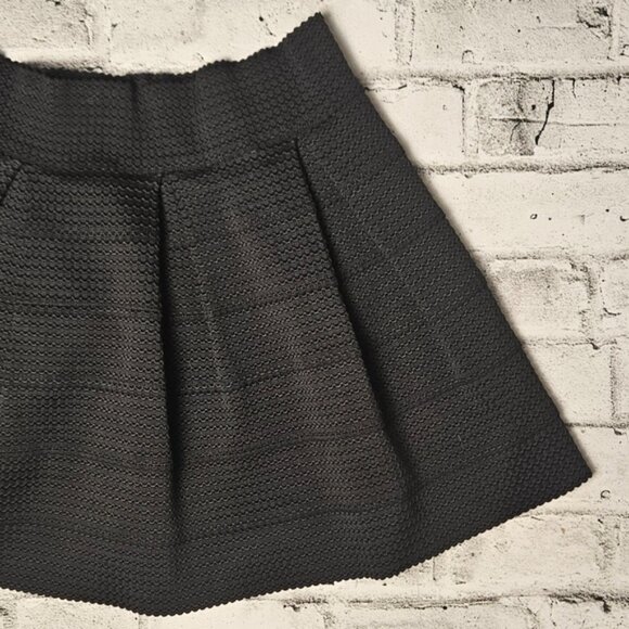 Xhilaration Women's Black Textured A-Line Skirt - Picture 2 of 6